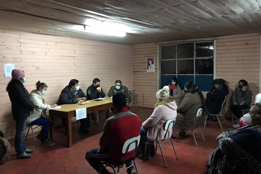 Cauquenes: Delegado y Policías se reúnen con vecinos de Culenco