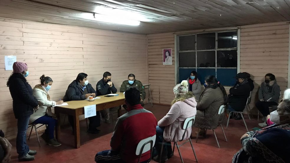 Cauquenes: Delegado y Policías se reúnen con vecinos de Culenco