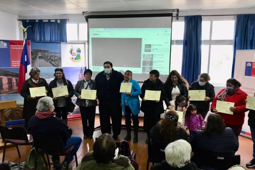 Encuentro con mujeres artesanas del Programa de Alianzas Productivas Indap-Witral