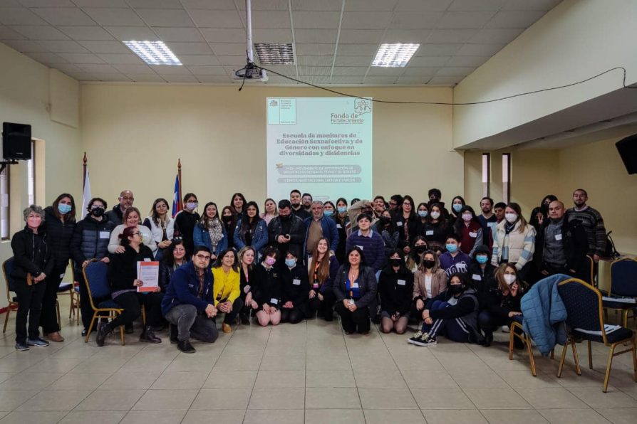 LANZAN PROYECTO FFOIP CON ESTUDIANTES, DOCENTES Y FUNCIONARIOS DE DIVERSAS UNIDADES EDUCATIVAS DE LA PROVINCIA DE CAUQUENES