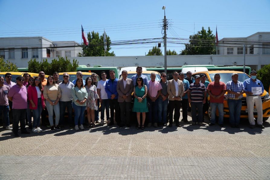 SLEP Maule Costa presenta transporte escolar a la comunidad