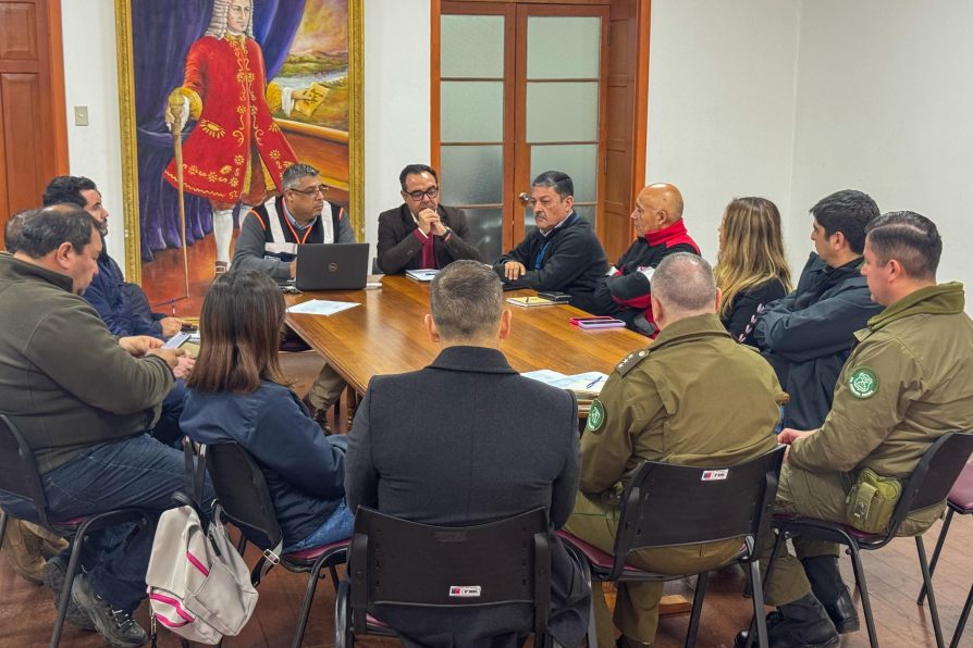 Autoridades establecen coordinaciones ante evento meteorológico que ingresará a la Provincia de Cauquenes