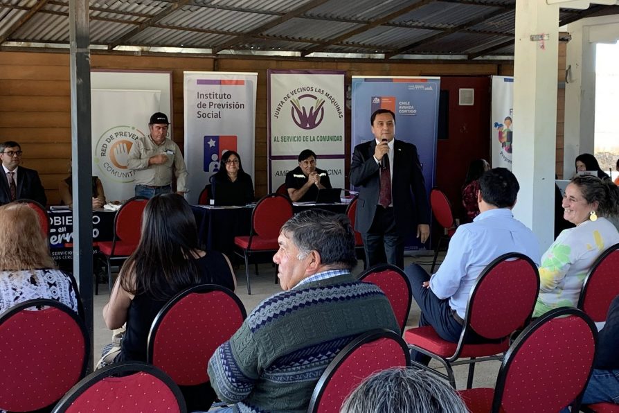 PLAZA GOBIERNO EN TERRENO EN LAS MÁQUINAS DE CAUQUENES REÚNE A LA COMUNIDAD