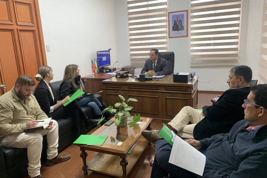 DELEGADO PRESIDENCIAL DE CAUQUENES SE REUNIÓ CON LA RED DE PREVENCIÓN COMUNITARIA Y DESTACÓ SU TRAYECTORIA DE OCHO AÑOS