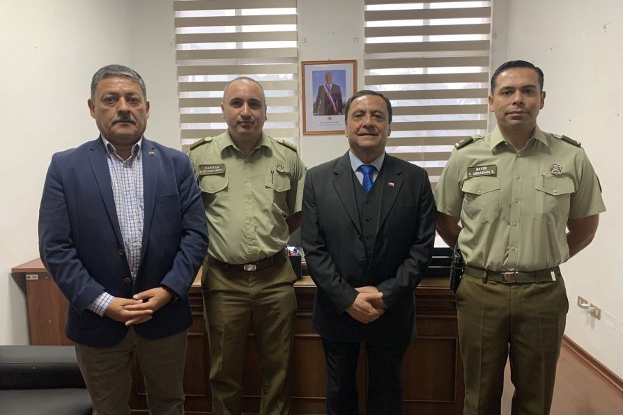 DELEGADO PRESIDENCIAL SOSTIENE REUNIÓN PROTOCOLAR Y DE TRABAJO CON CARABINEROS DE CAUQUENES