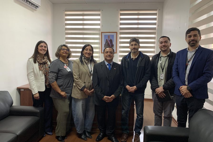 AUTORIDAD ENCABEZA JORNADA DE TRABAJO CON DIRECTIVOS DEL HOSPITAL DE CAUQUENES