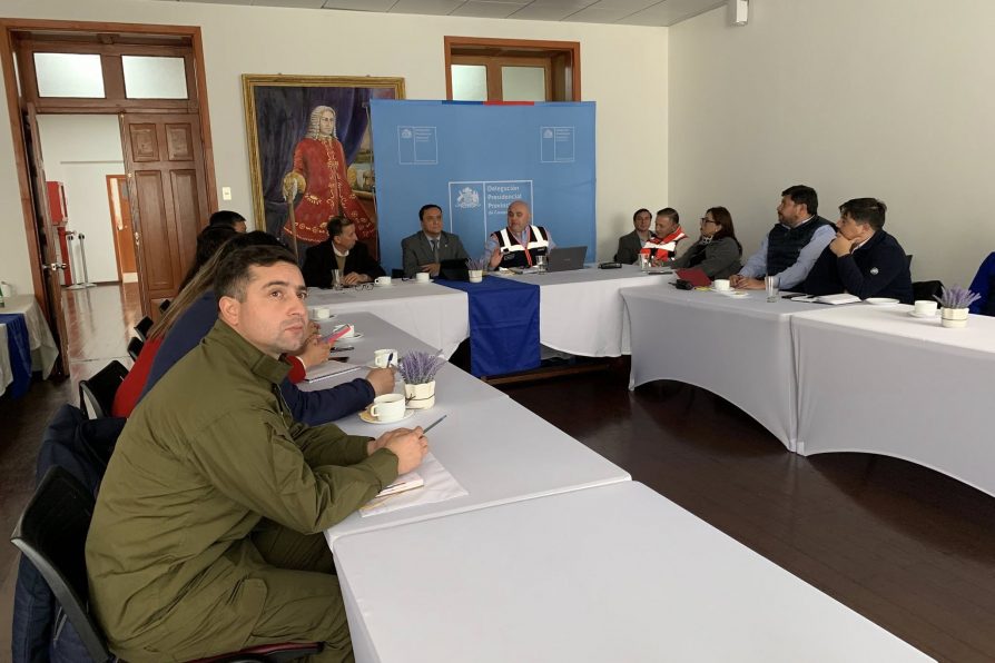 AUTORIDADES REFUERZAN COORDINACIÓN PROVINCIAL ANTE EVENTUALES EMERGENCIAS POR PLAN INVIERNO