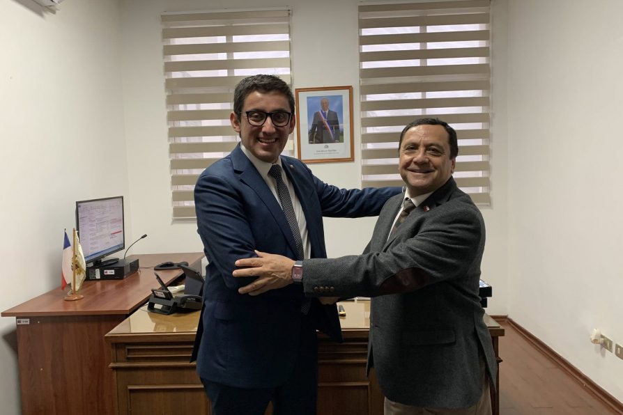 DELEGADO PRESIDENCIAL DE CAUQUENES SOSTIENE REUNIÓN PROTOCOLAR CON SEREMI DE ENERGÍA