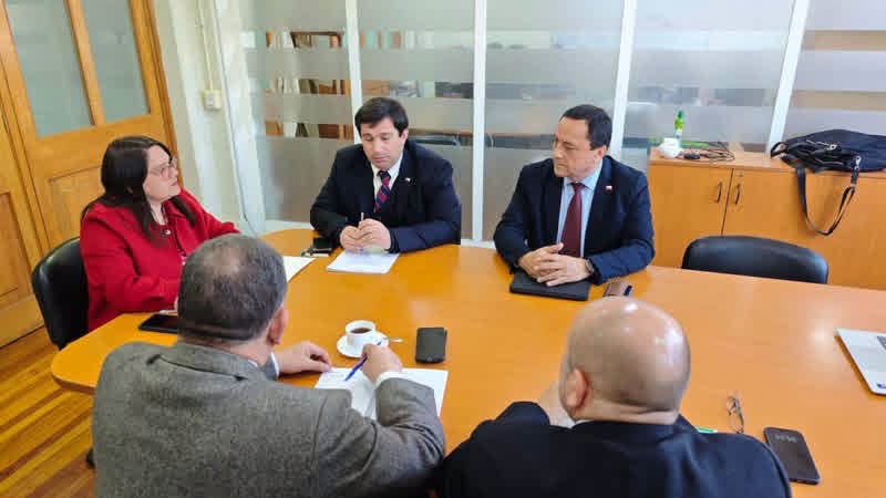 DELEGADO PRESIDENCIAL DE CAUQUENES PARTICIPA EN JORNADA DE COORDINACIÓN PARA FORTALECER LA GESTIÓN TERRITORIAL EN EL MAULE