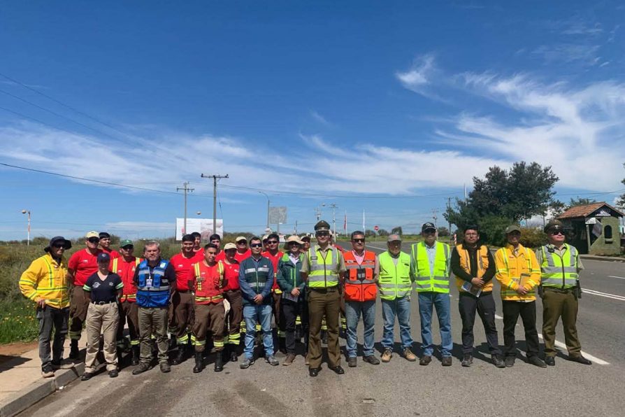 MESA FORESTAL REALIZA CAMPAÑA DE PREVENCIÓN DE INCENDIOS FORESTALES DIRIGIDA A CONDUCTORES EN RUTA CAUQUENES–PARRAL