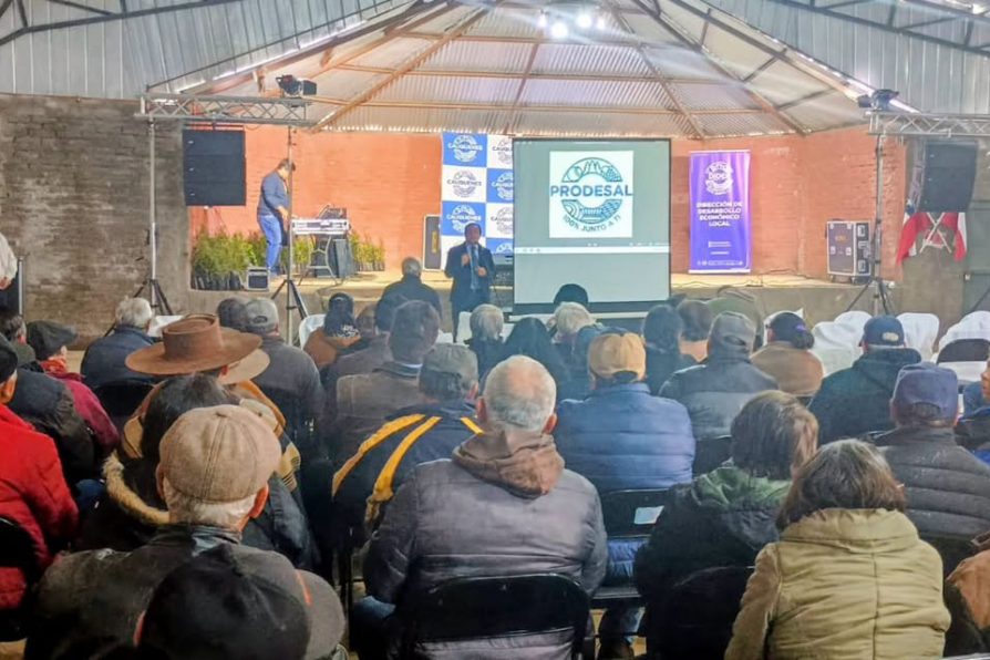 CERCA DE 800 AGRICULTORES PARTICIPARON EN LA CELEBRACIÓN DEL DÍA DE PRODESAL EN CAUQUENES