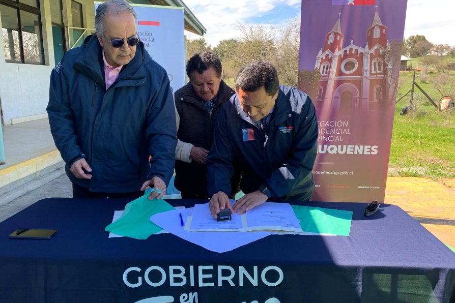 SLEP MAULE COSTA ENTREGA EN COMODATO EX ESCUELA DE LA PATAGUA A LA COMUNIDAD